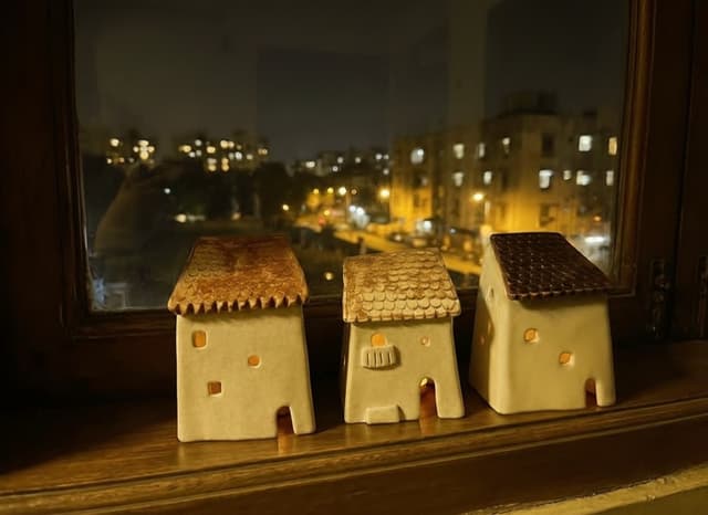 Ceramic Dutch House Tealight Holder