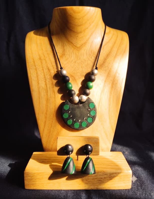 Design 2 · DSC 239-2